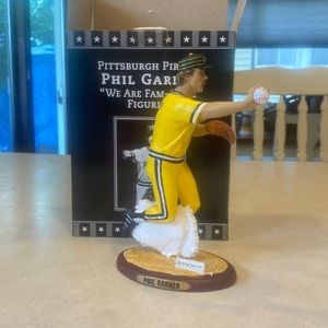 Phil Garner Pittsburgh Pirates 2004 SGA Figurine